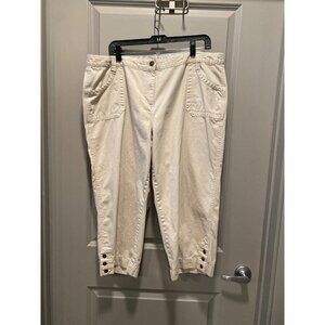 Van Heusen Khaki Capri Pants Women’s Size 18 Cotton Button Hem